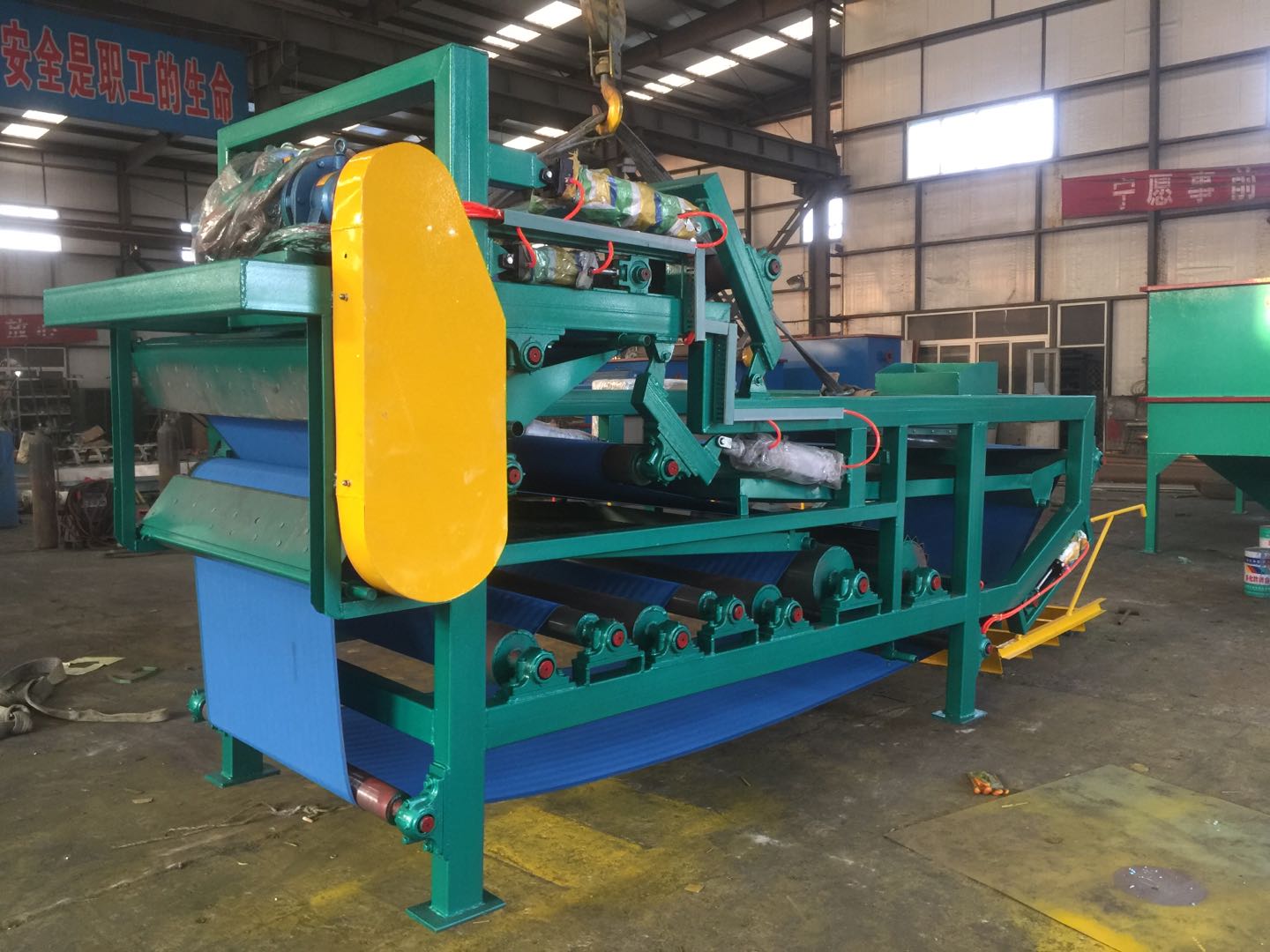 帶式污泥壓濾機(jī)設(shè)備